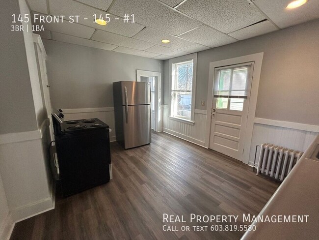 Building Photo - First Floor 3 Bedroom Available in Exeter, NH