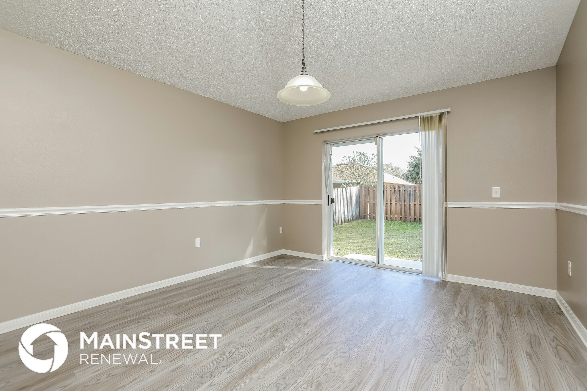 Building Photo - 977 Vanderbilt Dr