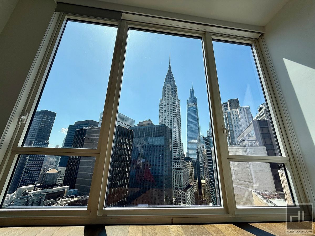 Building Photo - East 44th Street