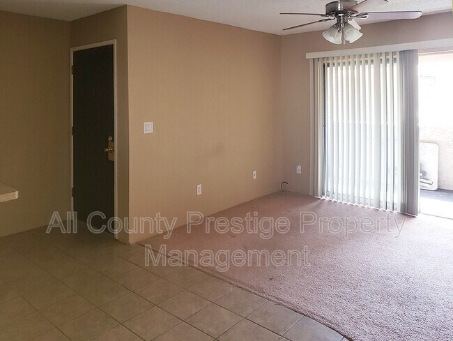 Building Photo - 4554 E Paradise Village Pkwy N