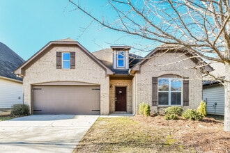 Building Photo - 2122 Timberline Dr