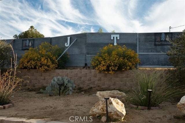 Building Photo - 60205 Latham Trail