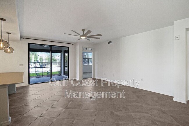 Building Photo - 5703 N Honore Ave
