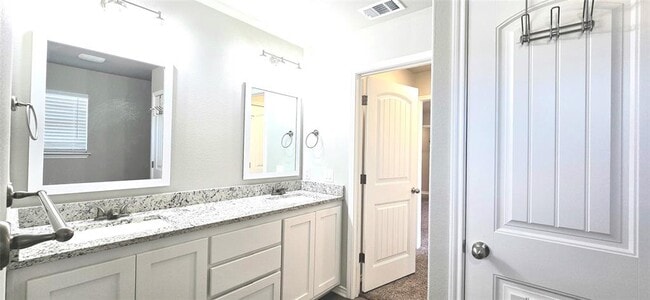 Building Photo - 136 Mike Warner Dr