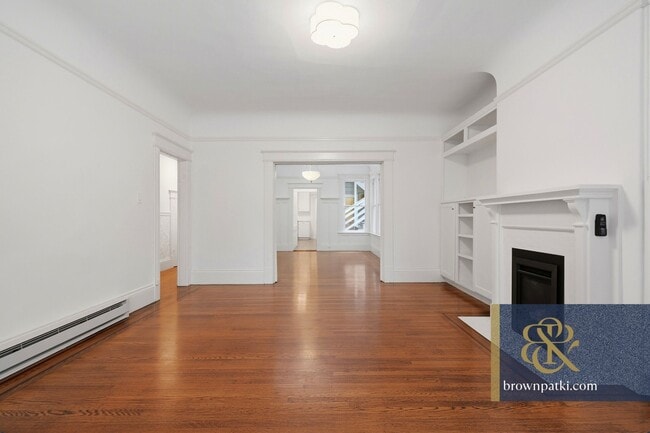 Building Photo - 1056 Cole St