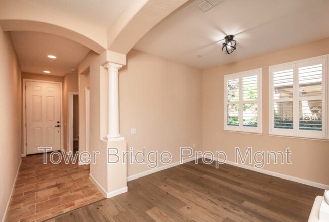 Building Photo - 1457 Marseille Ln