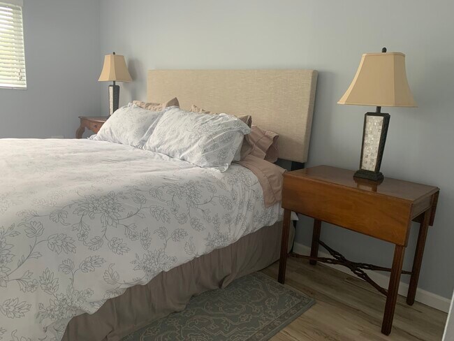 Main Bedroom - 21 Colonial Club Dr