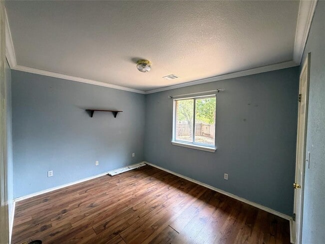 Building Photo - 8618 Columbia Falls Dr