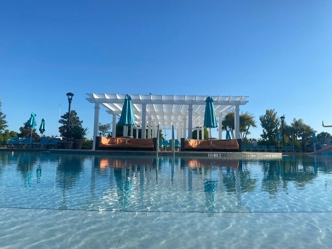Building Photo - Resort Style Living - Windsor @ Westside