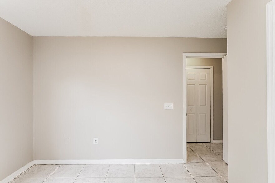 Building Photo - 417 Delicata Dr