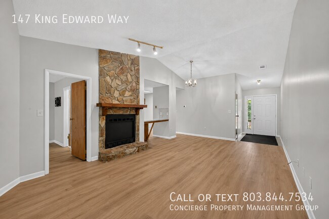 Building Photo - 147 King Edward Way