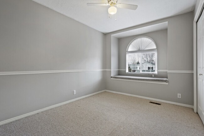 Building Photo - Utah House