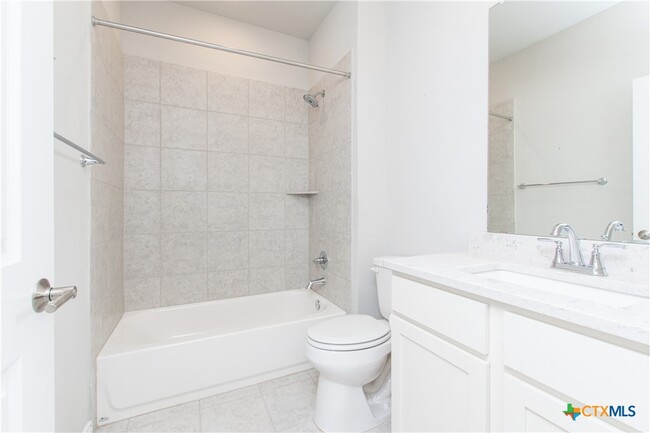 Building Photo - 121 Lafitte Dr