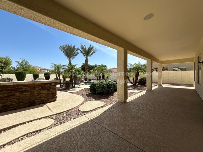 Building Photo - 9707 S 45th Ave