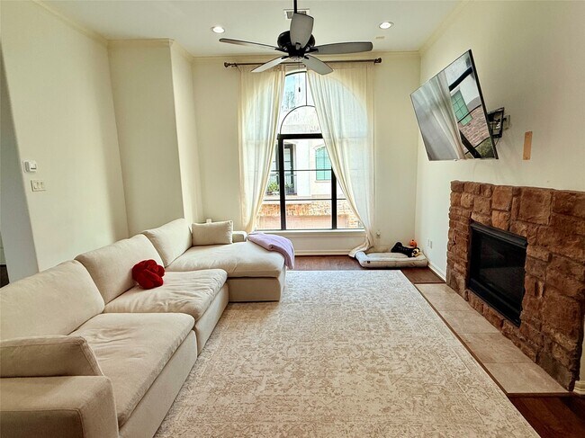 Building Photo - 11206 Mattina Dr