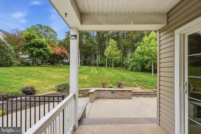 Building Photo - 42240 Hiddenwood Ln