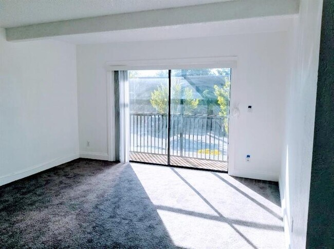 Primary Photo - 1201 S Flagler Ave