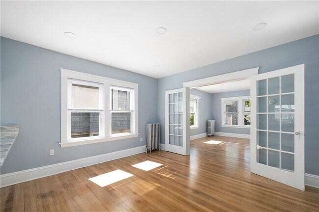 Building Photo - 97 11th St