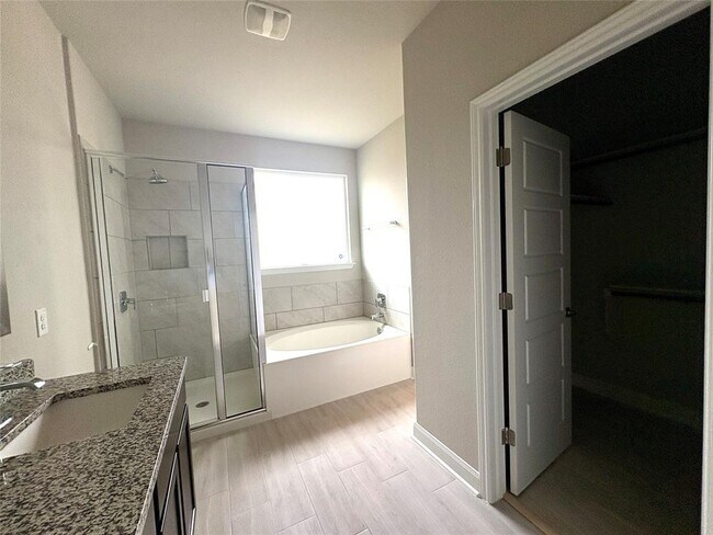 Building Photo - 9200 Margaret Jewel Ln