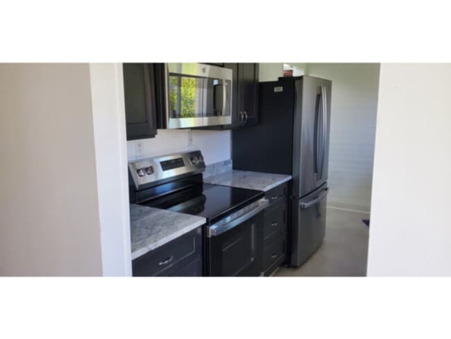 Building Photo - 1585 S Vallejo St