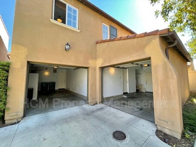 Building Photo - 21 Sonata St