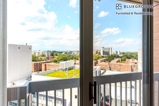 Building Photo - 4835 Cordell Ave