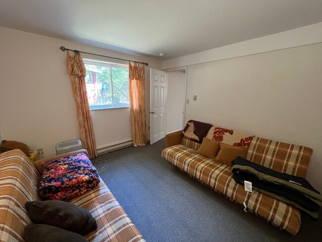Building Photo - 368 Upper Wild Acrs Dr