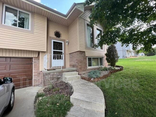 Building Photo - 405 Fort St