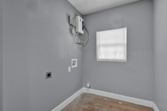 Building Photo - 316 S Louisiana St