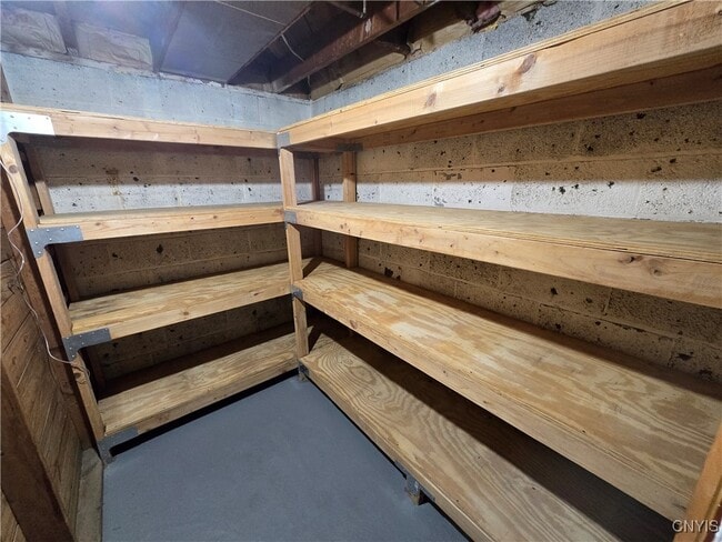 Building Photo - 532 Orwood Pl