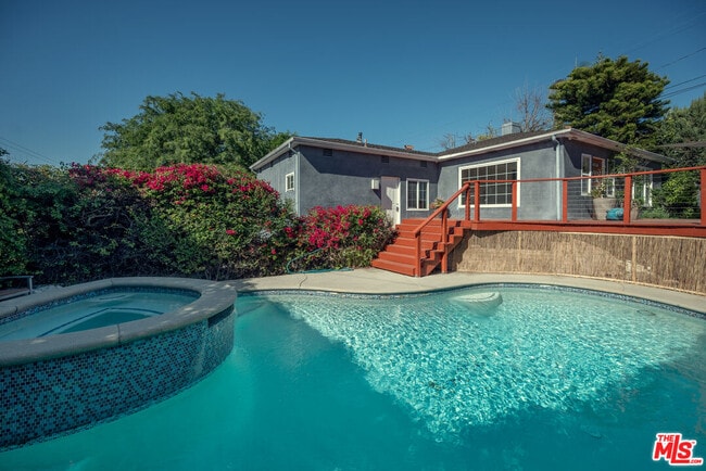 Building Photo - 4141 Verdugo View Dr