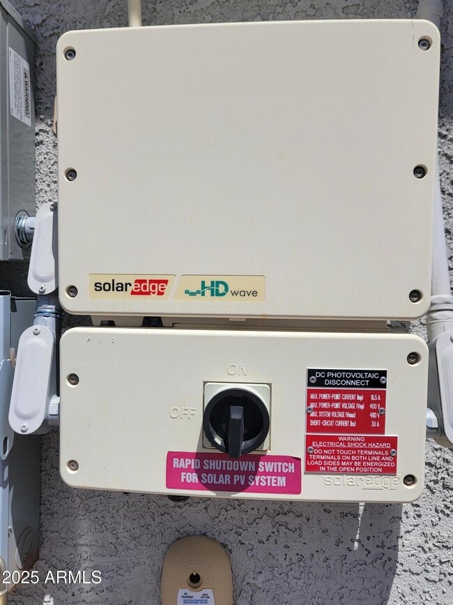 Building Photo - 1925 W Pima Ave