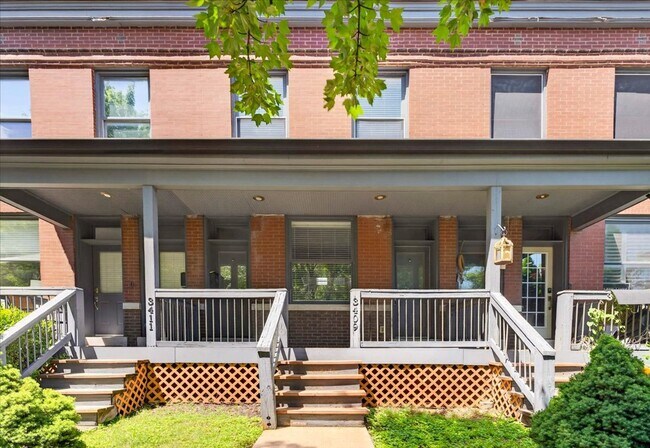Building Photo - 3409 Utah St