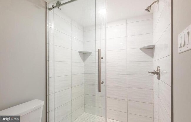 Building Photo - 2548 N Howard St