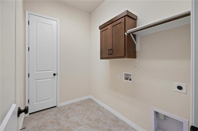 Building Photo - 321 Rieti Pkwy