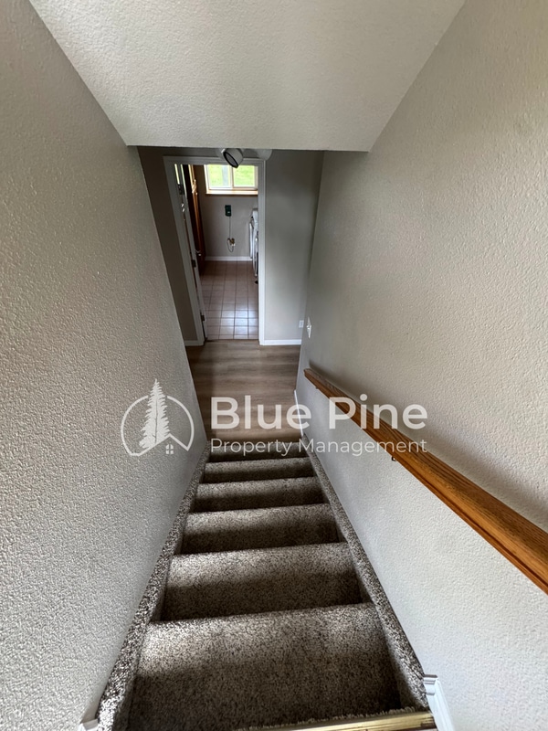 Building Photo - 3535 Spring Creek Dr