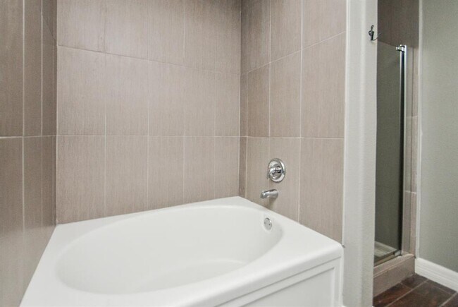 Building Photo - 21523 Ivory Gate Ln