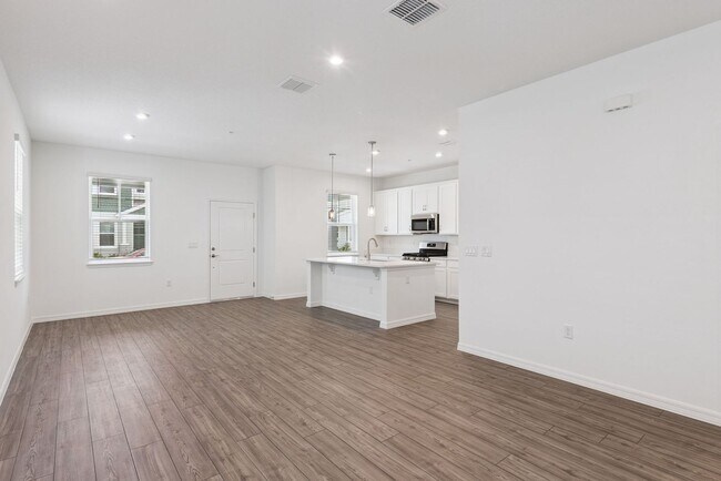 Building Photo - Brand New Construction 3b/2.5ba Home in Debary