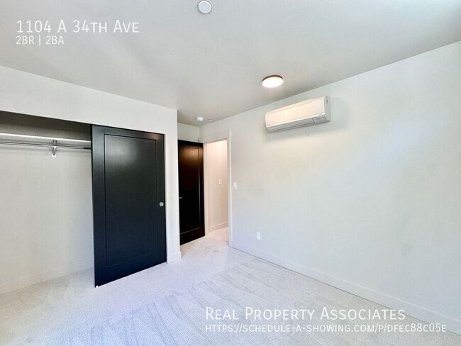 Building Photo - 1104 A 34th Ave