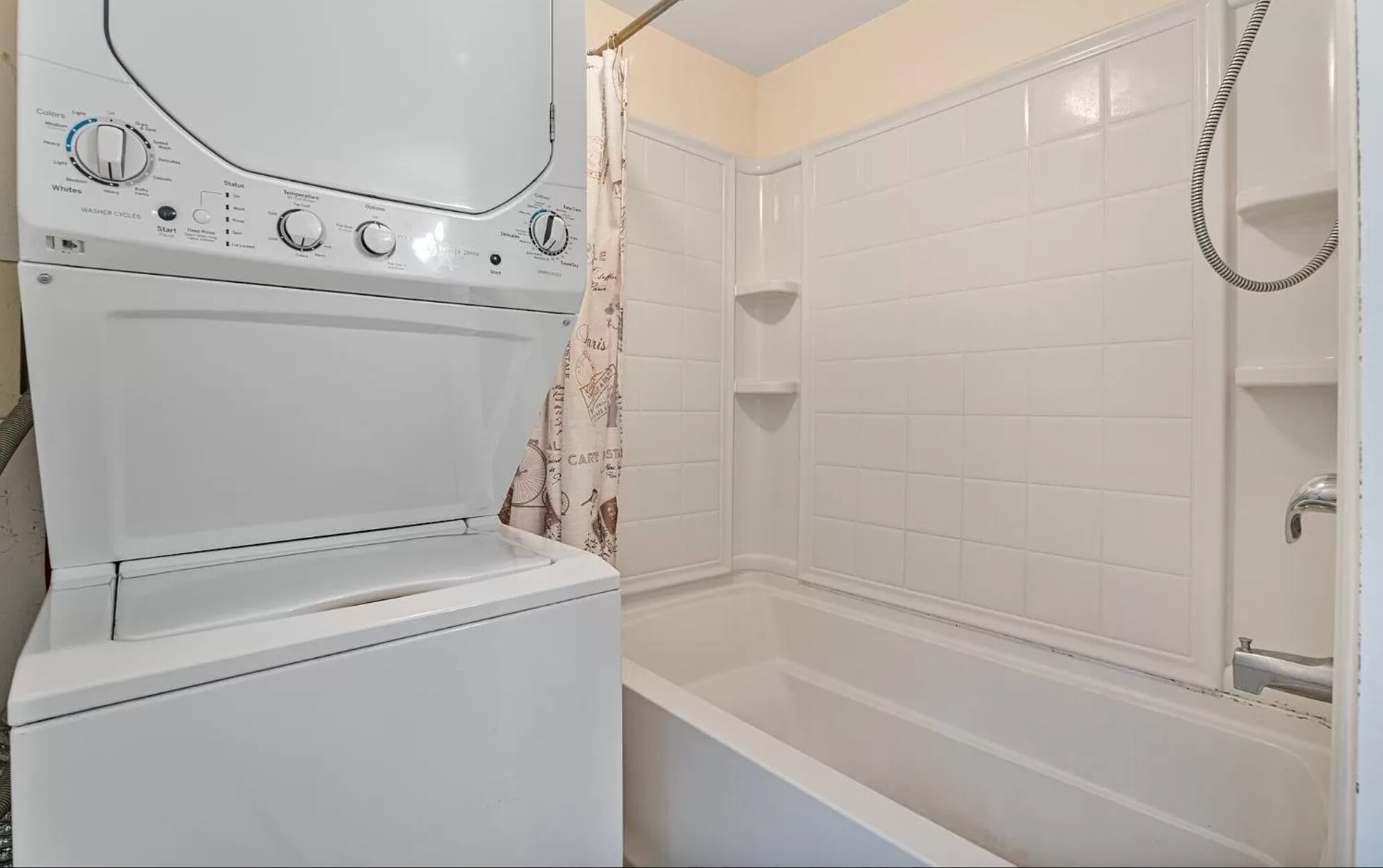 Building Photo - 136 Fayette St