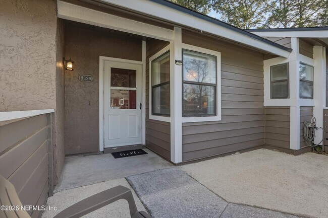 Building Photo - 8329 Derbyshire Pl