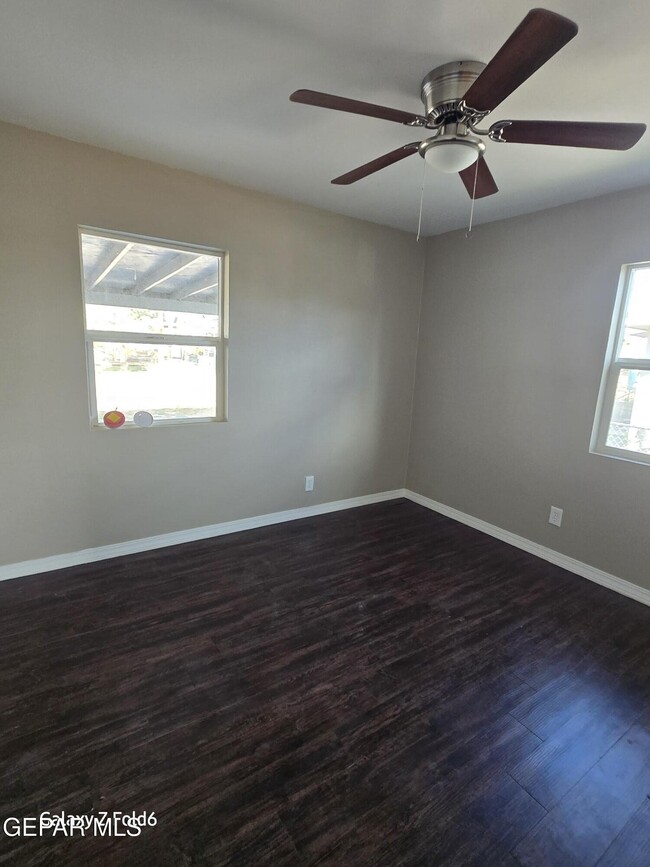 Building Photo - 8051 Algerita Ct