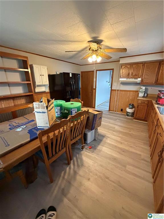 Building Photo - 219 Linden St