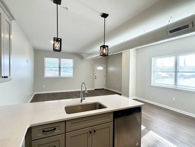 Building Photo - 1 Exchange St