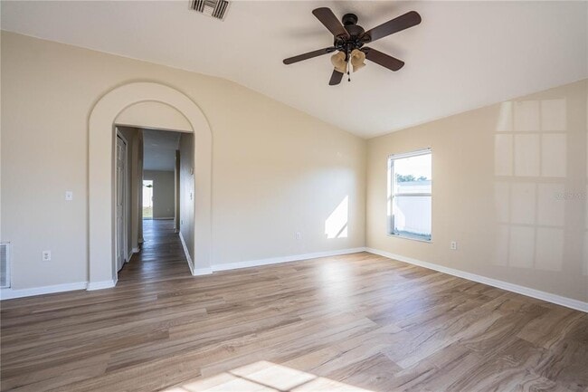 Building Photo - 3998 Rollingsford Cir