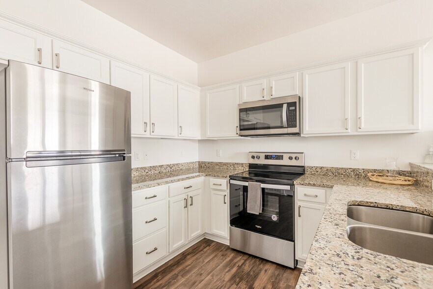 Building Photo - 11257 W Gabrielle Dr