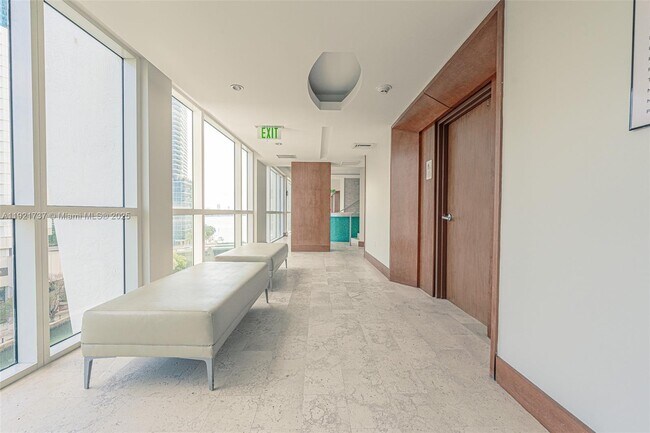 Building Photo - 31 SE 5th St