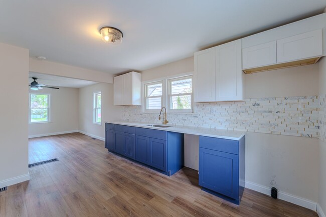Building Photo - Completely redone 2 bedroom with 2 car garage