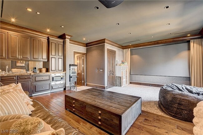 Building Photo - 11 Sable Ridge Ct