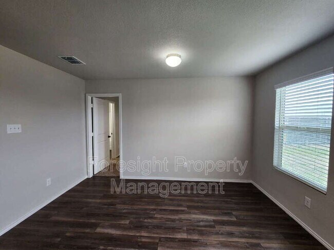 Building Photo - 14428 Cloudview Way